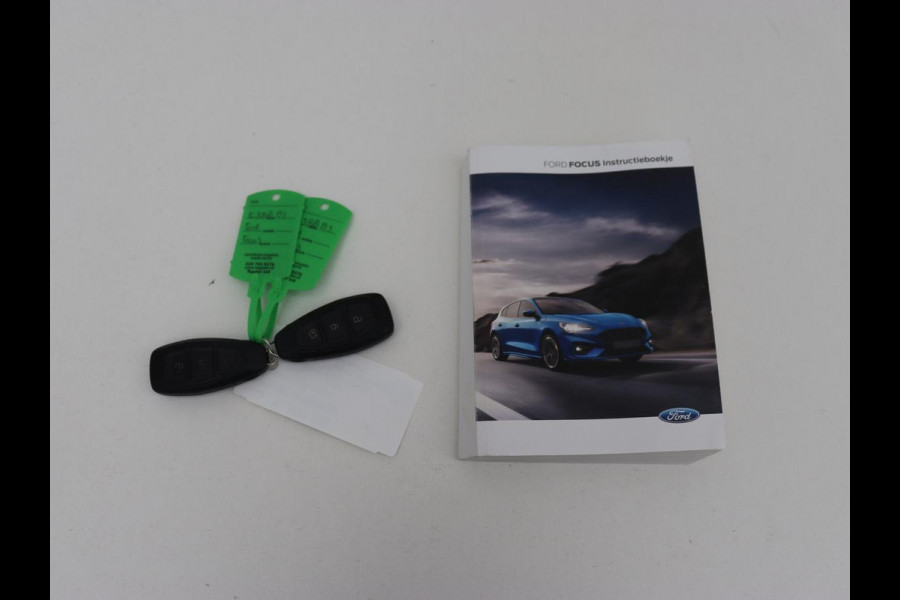 Ford Focus 1.5 EcoBoost ST Line X | Adaptive cruise | Camera | Carplay | Digital Cockpit | Climate control | Parkeerhulp | Full LED | Keyless