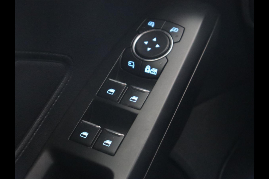 Ford Focus 1.5 EcoBoost ST Line X | Adaptive cruise | Camera | Carplay | Digital Cockpit | Climate control | Parkeerhulp | Full LED | Keyless