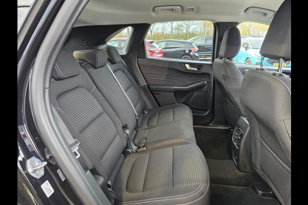 Ford Kuga 2.5 PHEV Titanium 225 pk | Wegklapbare trekhaak | Keyless entry | PDC v+a | Achteruitrijcamera | Lane assist | Climate control