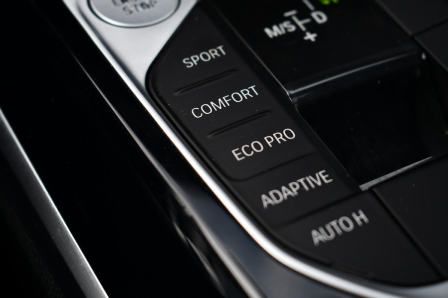 BMW 3 Serie Touring M340d xDrive Pano ACC HiFi El-zetels Adp-onderstel 19inch