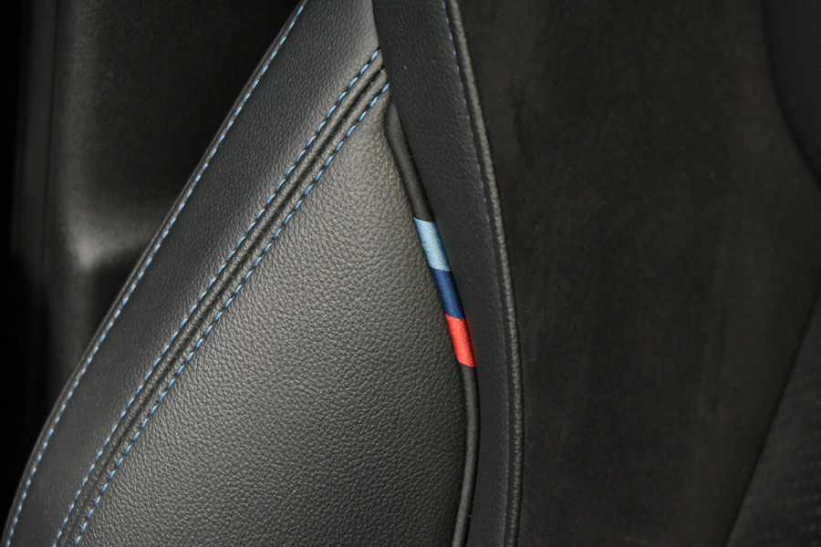 BMW 3 Serie Touring M340d xDrive Pano ACC HiFi El-zetels Adp-onderstel 19inch