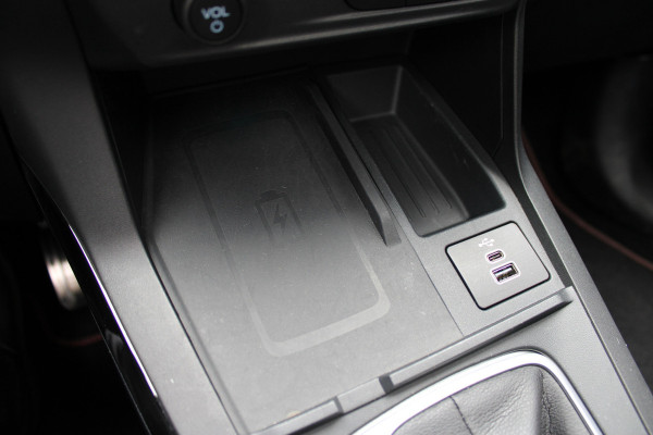 Ford Puma 1.0 EcoBoost Hybrid ST-Line X | Nieuw model | 19'' | Panoramadak | Trekhaak | BLIS | Carplay | Camera  | Adaptieve cruise Actieweken 1 t/m 15 november!