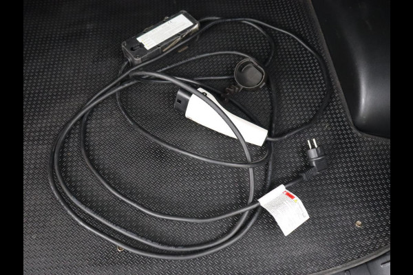 Hyundai Tucson 1.6 T-GDI PHEV Comfort 4WD | Trekhaak | Carplay | Adaptive cruise | Camera | Climate control | Digital Cockpit | 19'' | Parkeerhulp | Bluetooth | Plug In