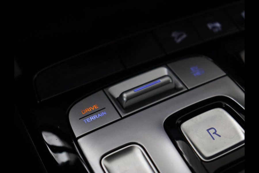 Hyundai Tucson 1.6 T-GDI PHEV Comfort 4WD | Trekhaak | Carplay | Adaptive cruise | Camera | Climate control | Digital Cockpit | 19'' | Parkeerhulp | Bluetooth | Plug In