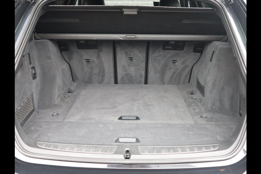 BMW 3 Serie Touring 320i High Executive M Sport Pakket Automaat / Navigatiesysteem Professional / Leder / Hifi / LED / Stoelverwarming / Climate Control / 18 Inch / Shadow Line / Extra Getint Glas / Parkeersensoren