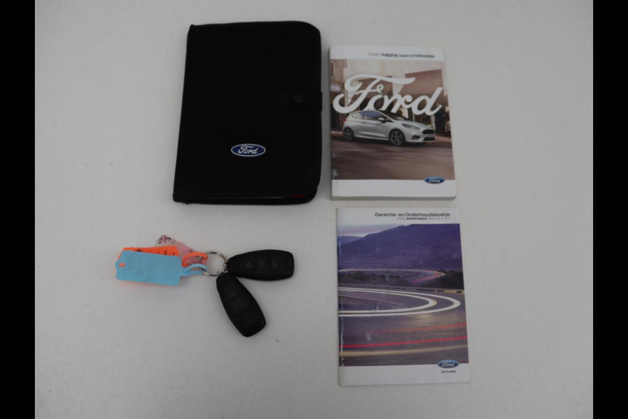 Ford Fiesta 1.0 EcoBoost ST-Line | Panoramadak | Camera | Carplay | Full LED | Verwarmde voorruit | Navigatie | Climate control | Cruise control | Parkeerhulp | Bluetooth