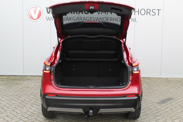 Nissan QASHQAI 1.2-115pk Tekna. Erg nette, luxe en betrouwbare hoogzitter ! Autm. airco, cruise control, 360gr camera, trekhaak, privacy glass, LM wielen, panoramadak, metallic lak, elektr. verstelb. best. stoel,  telefoonvoorb., navigatie, LED verlichting etc.