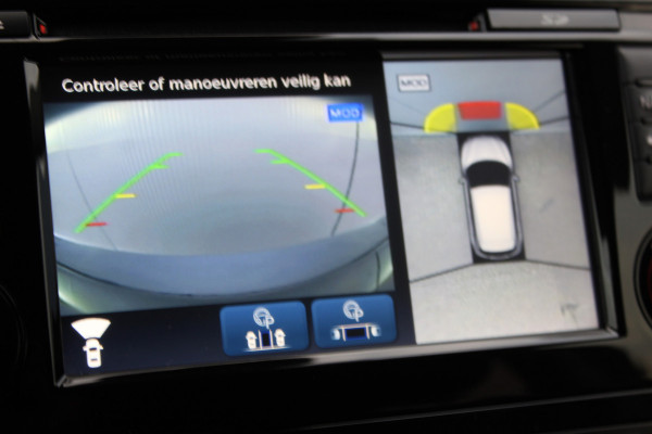 Nissan QASHQAI 1.2-115pk Tekna. Erg nette, luxe en betrouwbare hoogzitter ! Autm. airco, cruise control, 360gr camera, trekhaak, privacy glass, LM wielen, panoramadak, metallic lak, elektr. verstelb. best. stoel,  telefoonvoorb., navigatie, LED verlichting etc.