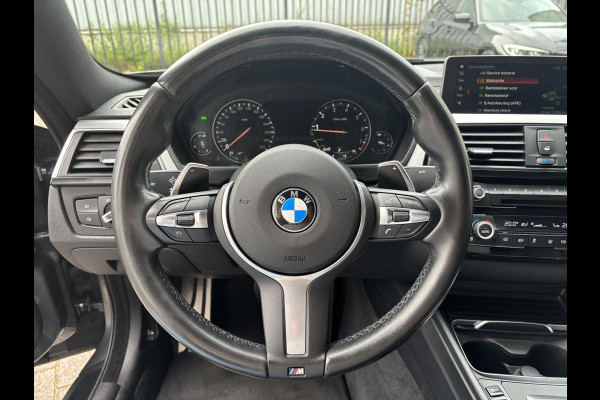 BMW 4 Serie Coupé 420i High Executive M Sport Pakket Automaat / Navigatie Professional / Leder / 19 Inch / Stoelverwarming / Multifunctioneel Instrumentendisplay / Shadow Line / Climate Control / Parkeersensoren voor+achter / Neerklapbare Achterbank