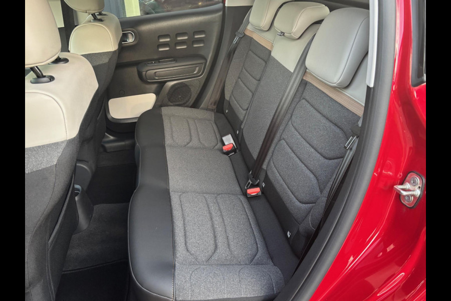 Citroën C3 1.2 PureTech Shine 110pk automaat | 1e eigenaar en origineel Nederlandse auto | Rijklaar geleverd incl 12 maanden BOVAG garantie! |