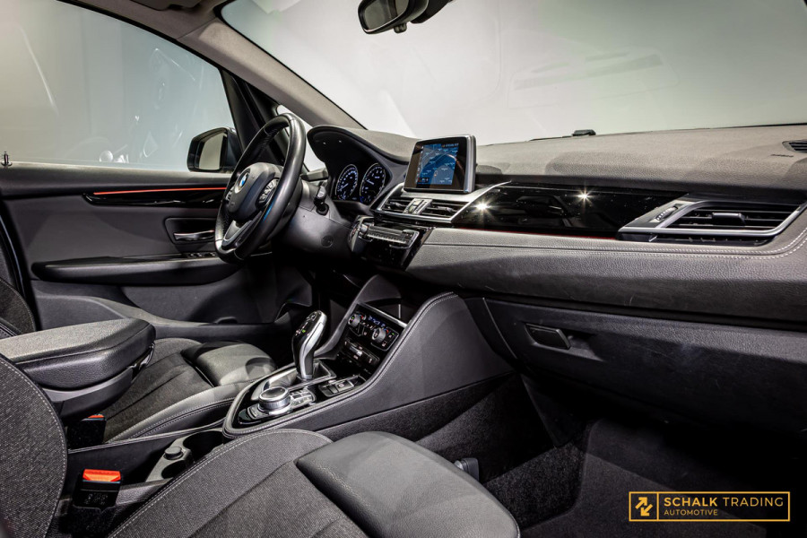 BMW 2 Serie Active Tourer 218i|NAP|1eig|Trekhaak|Psensor