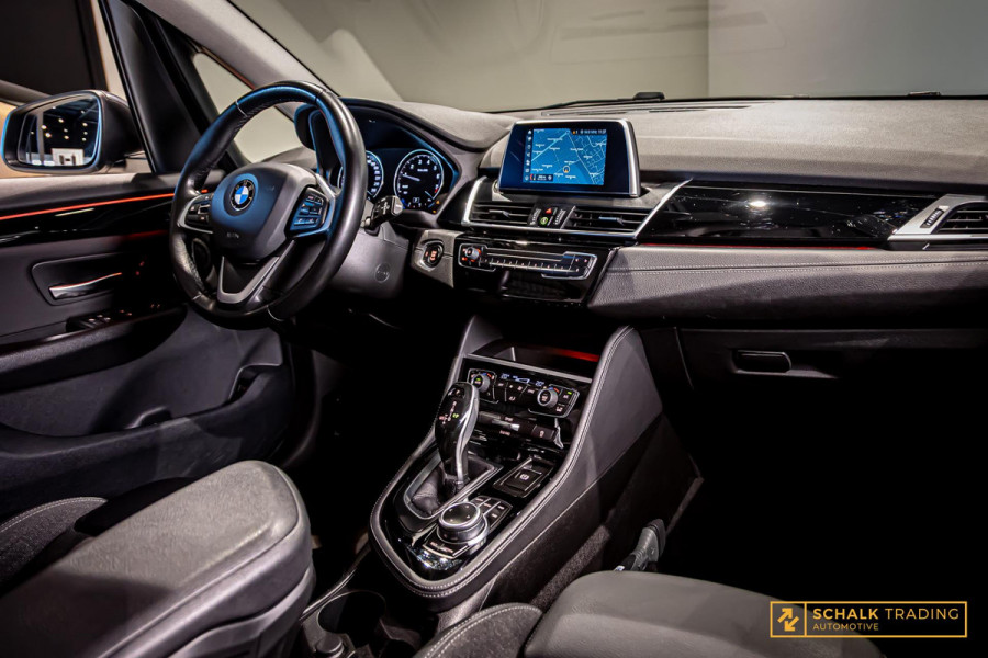 BMW 2 Serie Active Tourer 218i|NAP|1eig|Trekhaak|Psensor