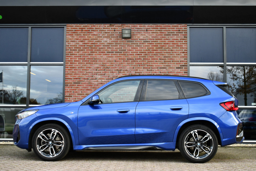 BMW X1 sDrive20i 170pk M-Sport Pano ACC HUD 360 H/K 19inch El-zetels
