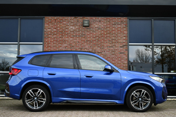 BMW X1 sDrive20i 170pk M-Sport Pano ACC HUD 360 H/K 19inch El-zetels