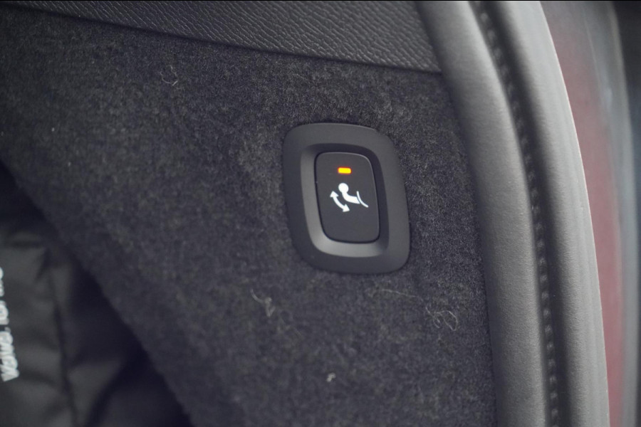 Volvo XC90 2.0 T5 AWD Inscription / NL-Auto / Pano / Trekhaak / Head-Up / Camera / Stoelverw. & Koeling