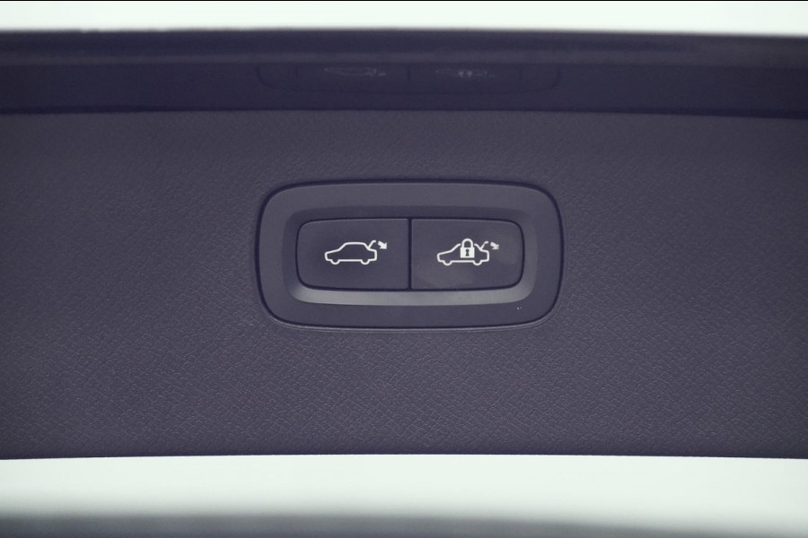 Volvo XC90 2.0 T5 AWD Inscription / NL-Auto / Pano / Trekhaak / Head-Up / Camera / Stoelverw. & Koeling