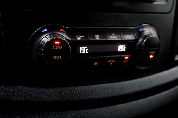 Mercedes-Benz Vito 114 CDI 136pk RWD Compact 9G Automaat Navi/Camera/Achterklep 04-2022