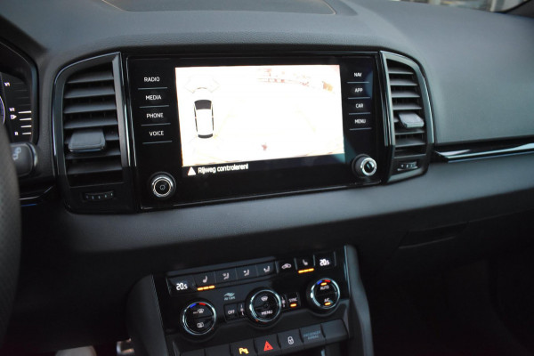 Škoda Karoq 1.5 TSI ACT Sportline MJ21 | TREKHAAK | PANO | APPLE CARPLAY | SFEERVERLICHTING | ANDROID AUTO | DEALER OND. | CANTON