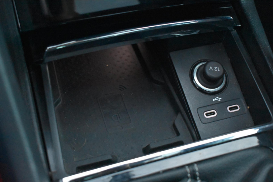 Škoda Karoq 1.5 TSI ACT Sportline MJ21 | TREKHAAK | PANO | APPLE CARPLAY | SFEERVERLICHTING | ANDROID AUTO | DEALER OND. | CANTON