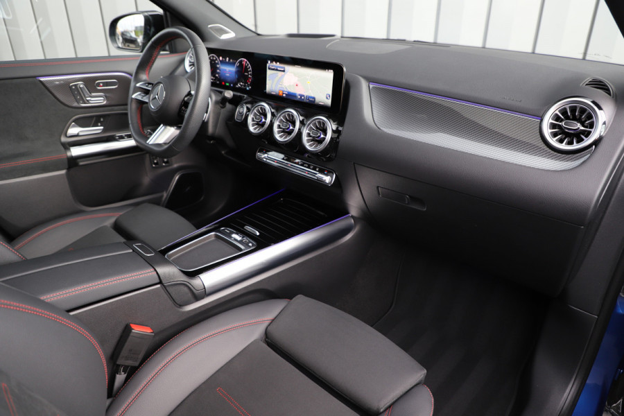 Mercedes-Benz GLA 250e AMG | 218PK | Head-up | Keyless-go | Burmester | Pano | Sfeerverlichting | Memory | Stuurwielverw. | Distronic | 2025.