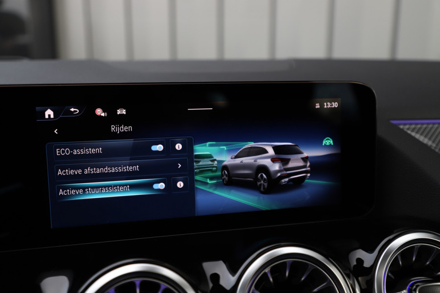 Mercedes-Benz GLA 250e AMG | 218PK | Head-up | Keyless-go | Burmester | Pano | Sfeerverlichting | Memory | Stuurwielverw. | Distronic | 2025.