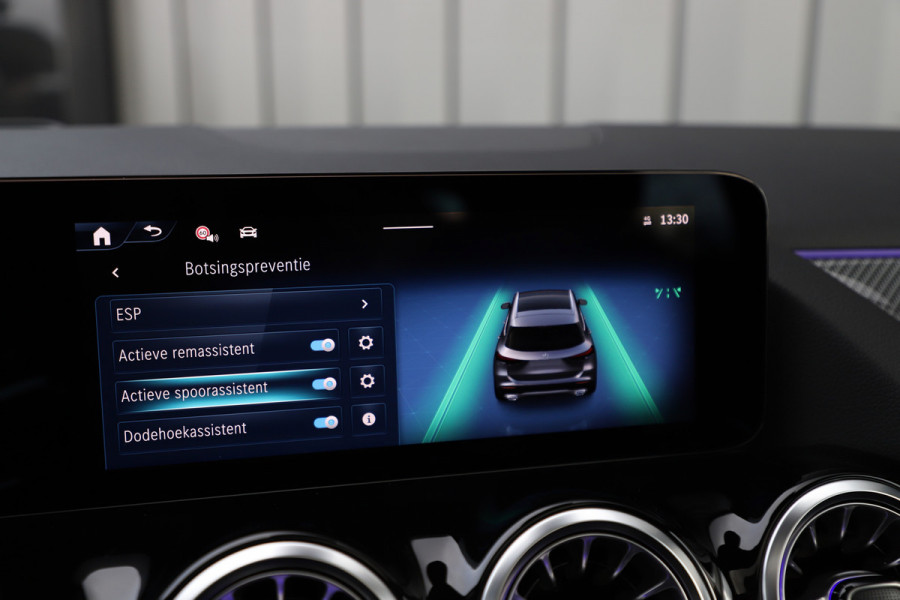 Mercedes-Benz GLA 250e AMG | 218PK | Head-up | Keyless-go | Burmester | Pano | Sfeerverlichting | Memory | Stuurwielverw. | Distronic | 2025.