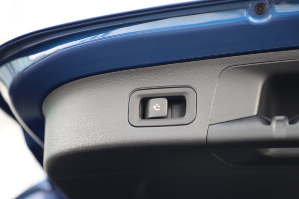 Mercedes-Benz GLA 250e AMG | 218PK | Head-up | Keyless-go | Burmester | Pano | Sfeerverlichting | Memory | Stuurwielverw. | Distronic | 2025.