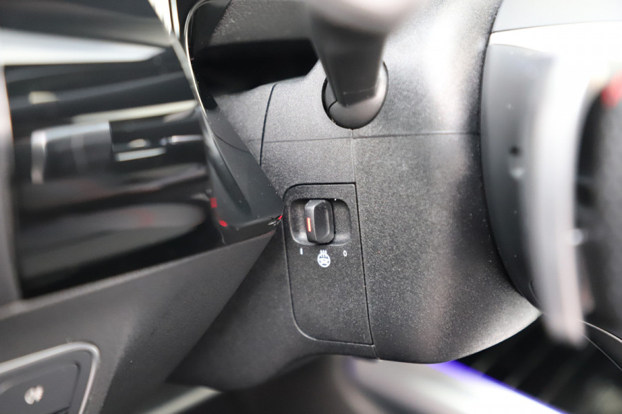 Mercedes-Benz GLA 250e AMG | 218PK | Head-up | Keyless-go | Burmester | Pano | Sfeerverlichting | Memory | Stuurwielverw. | Distronic | 2025.