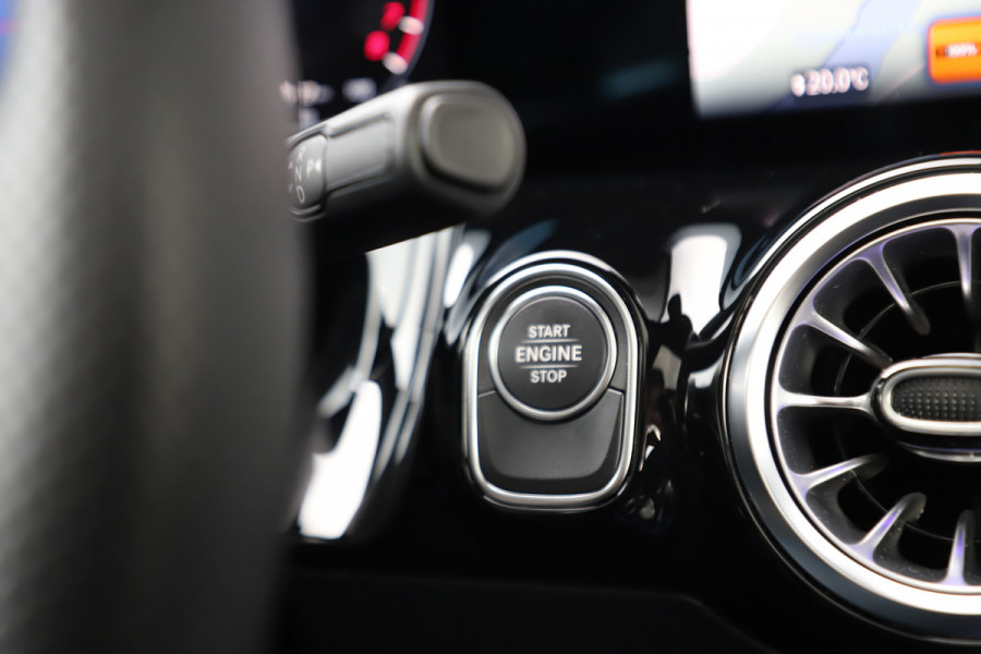 Mercedes-Benz GLA 250e AMG | 218PK | Head-up | Keyless-go | Burmester | Pano | Sfeerverlichting | Memory | Stuurwielverw. | Distronic | 2025.