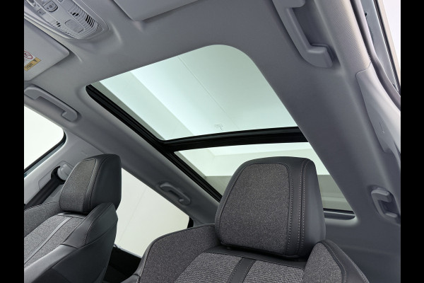 Peugeot 5008 T131PK AUT-8 7-Pers. Pano-Dak Elektr.Stoel+Geheug. Adaptive-Cruise Afn.Trekhaak Apple Android Carplay Navi 360-Camera Elektr.A-K Virtual Cockpit (Digidash) Pack City 1+2 Privacy Glas Orig.NLse auto, 1e eigenaar,  dealer onderhouden. € 45.000 nieuw!