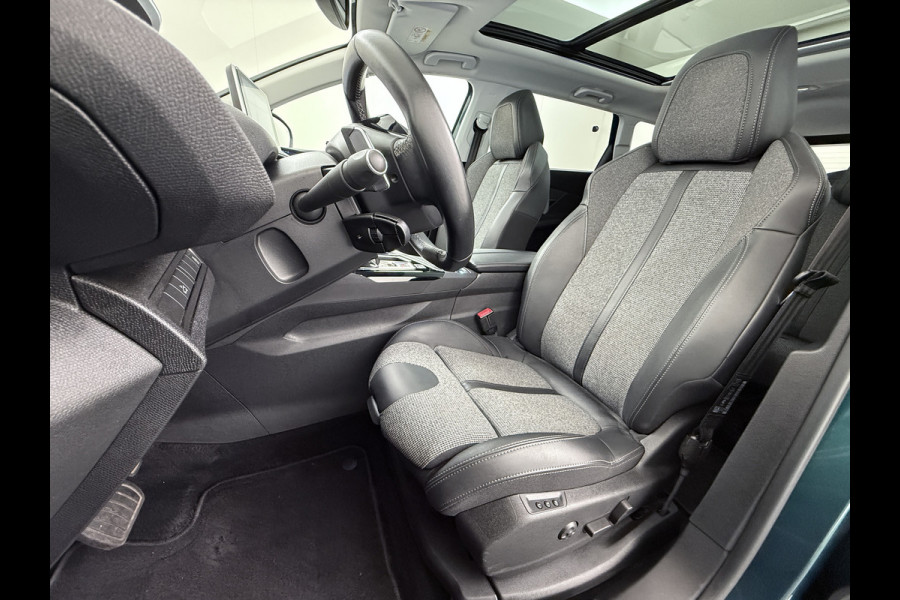 Peugeot 5008 T131PK AUT-8 7-Pers. Pano-Dak Elektr.Stoel+Geheug. Adaptive-Cruise Afn.Trekhaak Apple Android Carplay Navi 360-Camera Elektr.A-K Virtual Cockpit (Digidash) Pack City 1+2 Privacy Glas Orig.NLse auto, 1e eigenaar,  dealer onderhouden. € 45.000 nieuw!