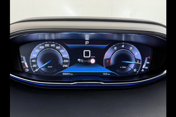 Peugeot 5008 T131PK AUT-8 7-Pers. Pano-Dak Elektr.Stoel+Geheug. Adaptive-Cruise Afn.Trekhaak Apple Android Carplay Navi 360-Camera Elektr.A-K Virtual Cockpit (Digidash) Pack City 1+2 Privacy Glas Orig.NLse auto, 1e eigenaar,  dealer onderhouden. € 45.000 nieuw!