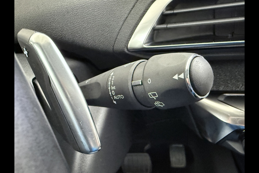 Peugeot 5008 T131PK AUT-8 7-Pers. Pano-Dak Elektr.Stoel+Geheug. Adaptive-Cruise Afn.Trekhaak Apple Android Carplay Navi 360-Camera Elektr.A-K Virtual Cockpit (Digidash) Pack City 1+2 Privacy Glas Orig.NLse auto, 1e eigenaar,  dealer onderhouden. € 45.000 nieuw!