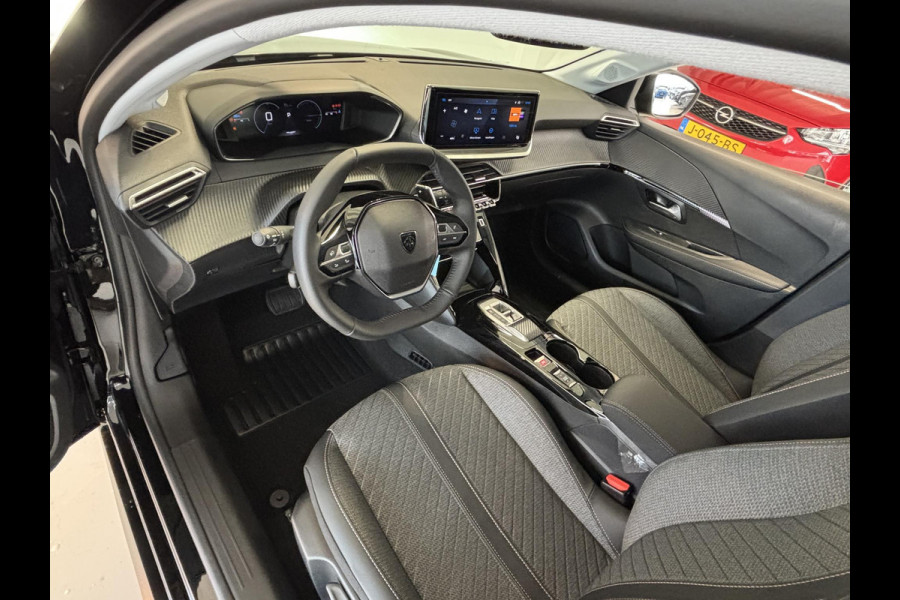 Peugeot 208 1.2 Hybrid 110 e-DCS6 Allure Nu tijdelijk in de private lease vanaf van 420,- voor 390 p/m o.b.v 10.000 km p.j en 48 maanden