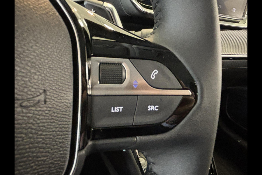 Peugeot 208 1.2 Hybrid 110 e-DCS6 Allure Nu tijdelijk in de private lease vanaf van 420,- voor 390 p/m o.b.v 10.000 km p.j en 48 maanden