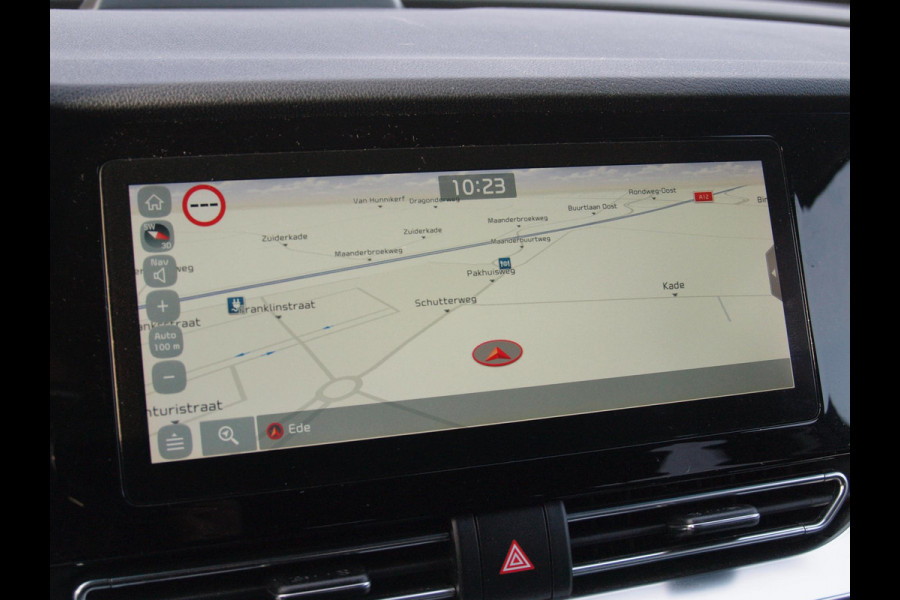 Kia e-Niro ExecutiveLine 64 kWh Nieuw Model | Camera | JBL | Apple Carplay | 3 Fase Lader |