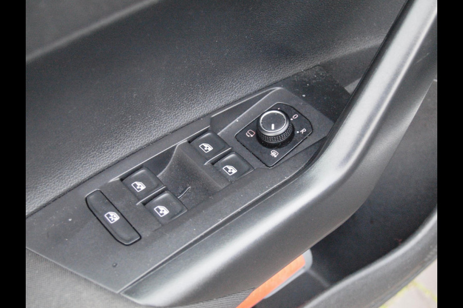 Volkswagen Polo 1.0 TSI Highline | Panoramadak | Apple Carplay | Cruise Control | Automaat |