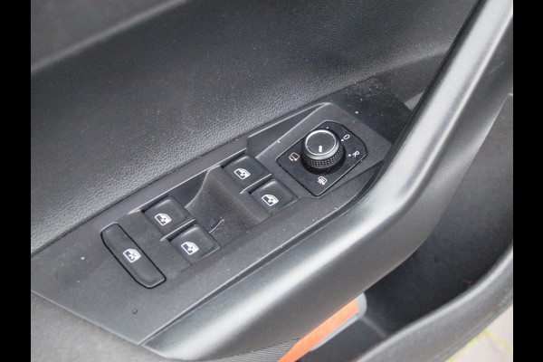 Volkswagen Polo 1.0 TSI Highline | Panoramadak | Apple Carplay | Cruise Control | Automaat |