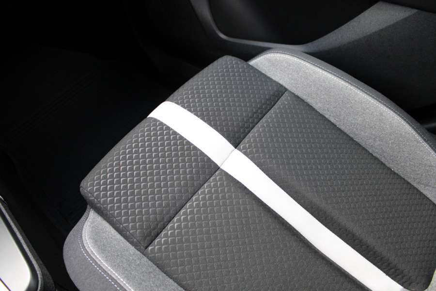 Opel Frontera 1.2 Turbo Hybrid GS | Full Options | Comfort pakket | Navigatie | Camera | Cruise Control Actieweken 1 t/m 15 november!