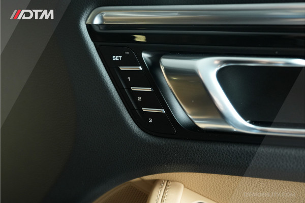 Porsche Macan 2.0 | Panoramadak | Elektrische Trekhaak | Keyless