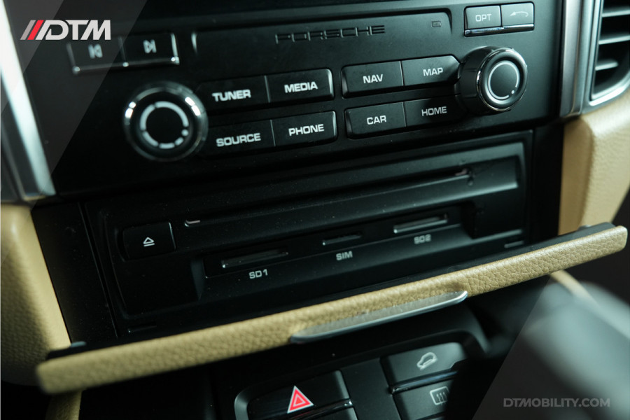 Porsche Macan 2.0 | Panoramadak | Elektrische Trekhaak | Keyless