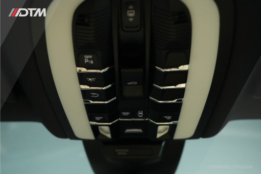 Porsche Macan 2.0 | Panoramadak | Elektrische Trekhaak | Keyless