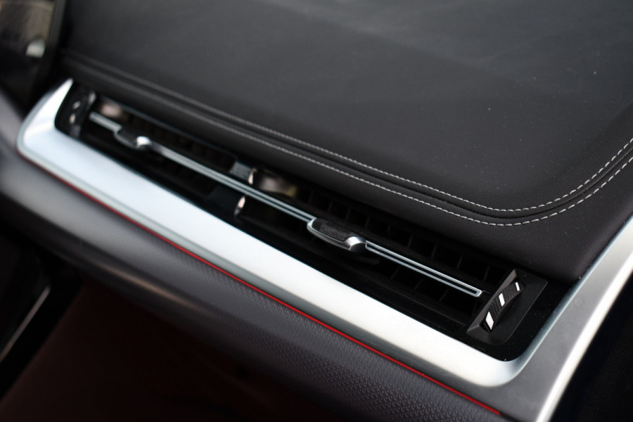 BMW X1 sDrive20i 170pk M-Sport Pano ACC HUD 360 H/K 19inch El-zetels