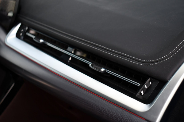 BMW X1 sDrive20i 170pk M-Sport Pano ACC HUD 360 H/K 19inch El-zetels