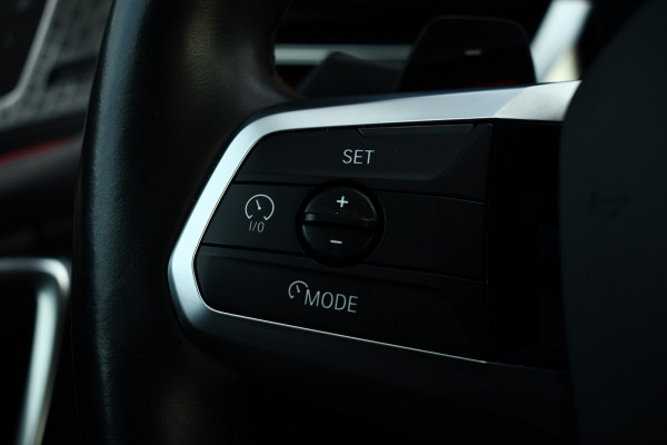 BMW X1 sDrive20i 170pk M-Sport Pano ACC HUD 360 H/K 19inch El-zetels