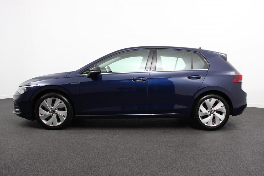 Volkswagen Golf 1.5 eTSI 150pk DSG Style | Navigatie | Apple Carplay/Android Auto | Parkeersensoren | Camera | Park Assist | Adaptive Cruise Control | Blind Spot Assist | Stoel- en stuurverwarming | Ledverlichting | Virtual Cockpit | Lane Assist | Climatronic