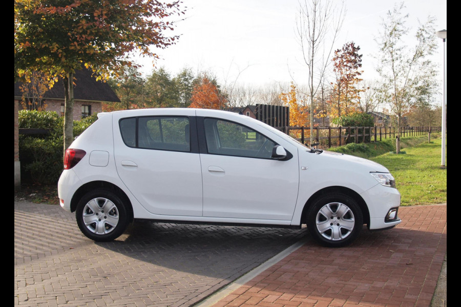 Dacia Sandero 0.9 TCe Easy-R Comfort | Automaat | Cruise Control | DAB | Airco |