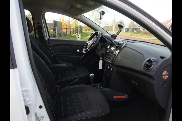 Dacia Sandero 0.9 TCe Easy-R Comfort | Automaat | Cruise Control | DAB | Airco |