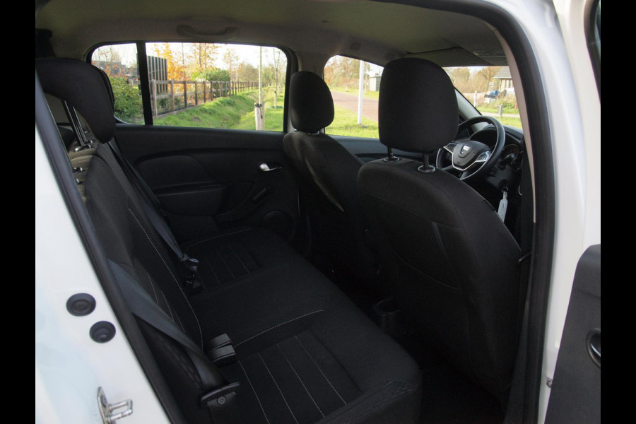 Dacia Sandero 0.9 TCe Easy-R Comfort | Automaat | Cruise Control | DAB | Airco |