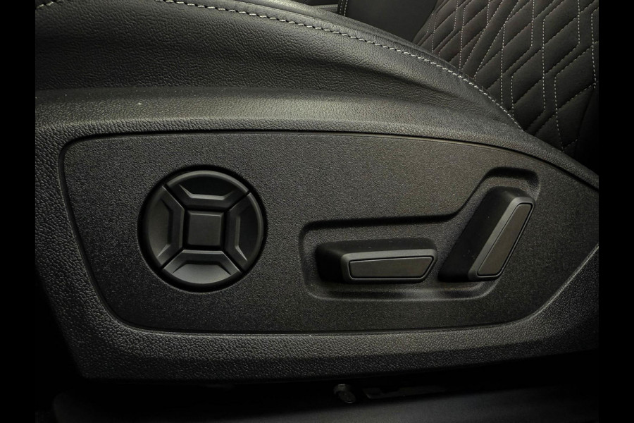 Audi A3 Sportback 45TFSI e 245pk S-Tronic Competition S Edition S-Line 1e Eig|Audi Exclusive|Pano|Kuipstoelen|360°|Ambiance|Matrix